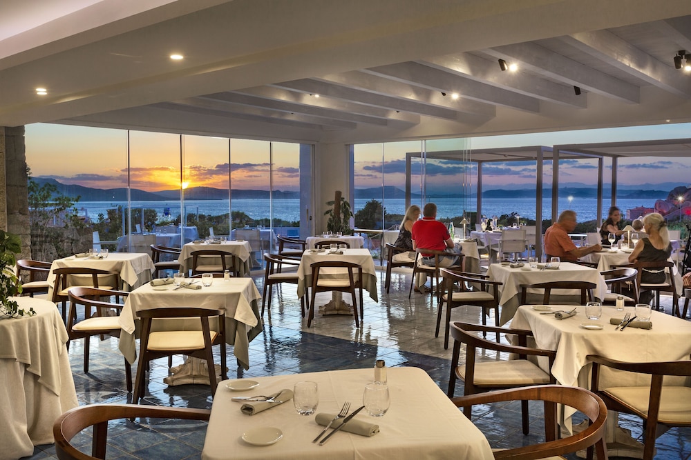 Grand Relais Dei Nuraghi Adults Only — Restaurant & bars in Arzachena, Sardinia