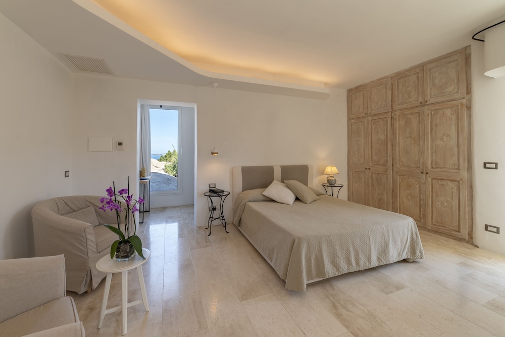 Grand Relais Dei Nuraghi Adults Only — Hotel rooms in Arzachena, Sardinia