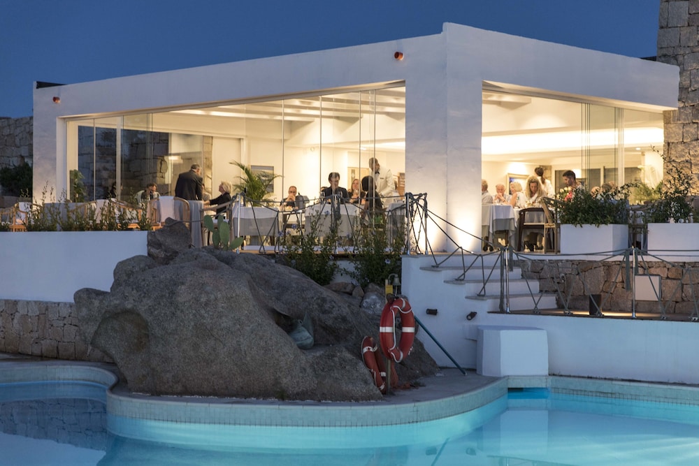 Grand Relais Dei Nuraghi Adults Only — Restaurant & bars in Arzachena, Sardinia