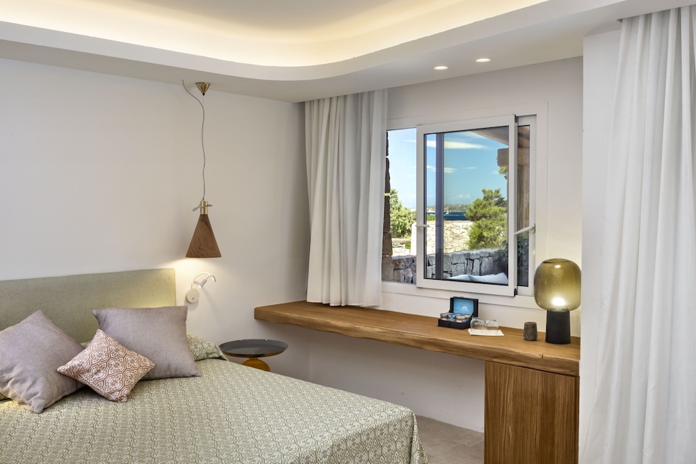 Grand Relais Dei Nuraghi Adults Only — Hotel rooms in Arzachena, Sardinia