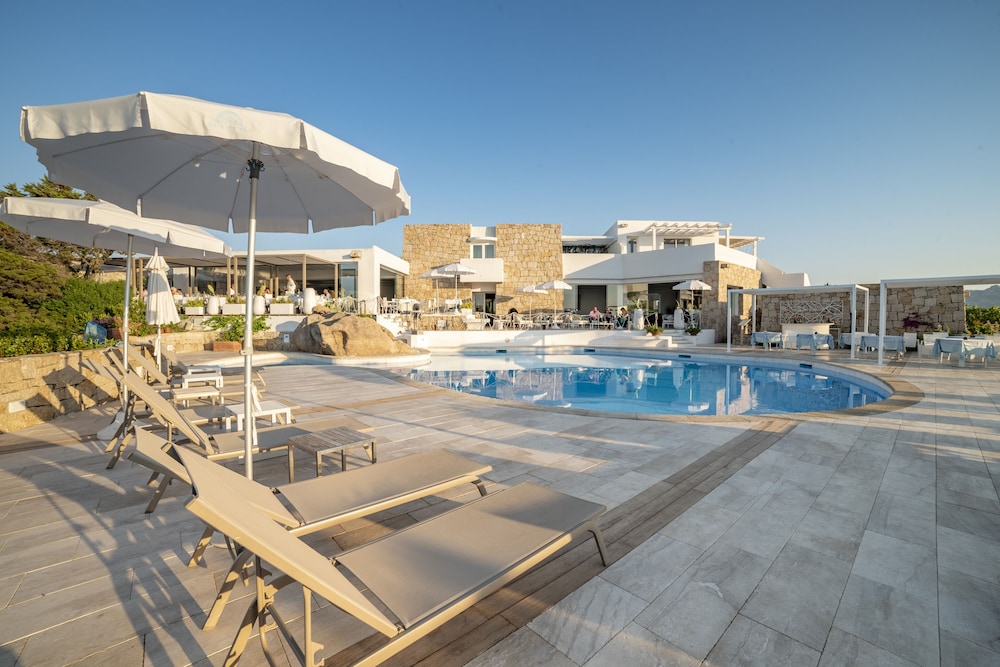 Grand Relais Dei Nuraghi Adults Only — Swimming pool in Arzachena, Sardinia