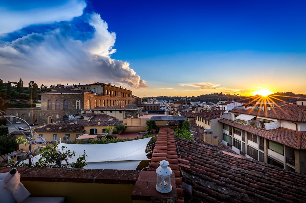 Hotel La Scaletta Al Ponte Vecchio — Attractions in the area in Florence, Tuscany