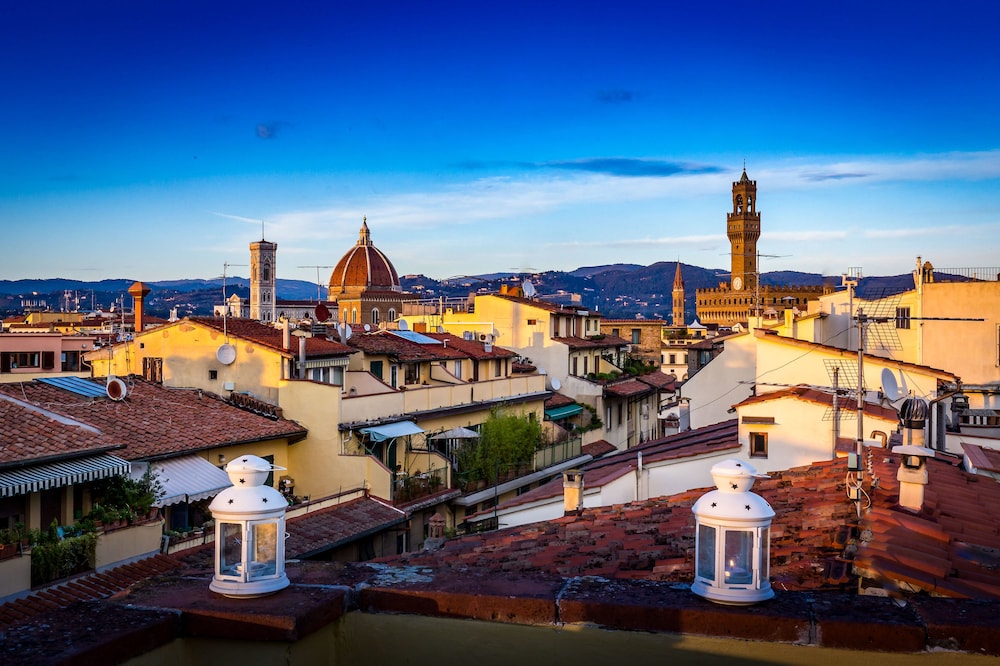 Hotel La Scaletta Al Ponte Vecchio — Attractions in the area in Florence, Tuscany