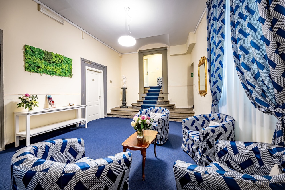 Hotel La Scaletta Al Ponte Vecchio — Hotel building in Florence, Tuscany