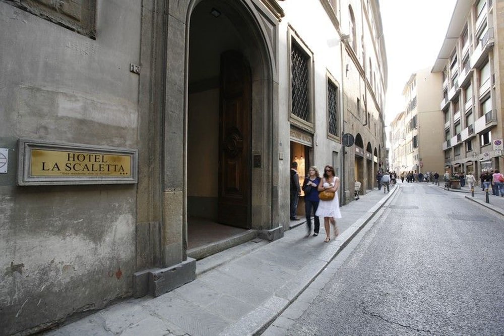 Hotel La Scaletta Al Ponte Vecchio — Hotel building in Florence, Tuscany