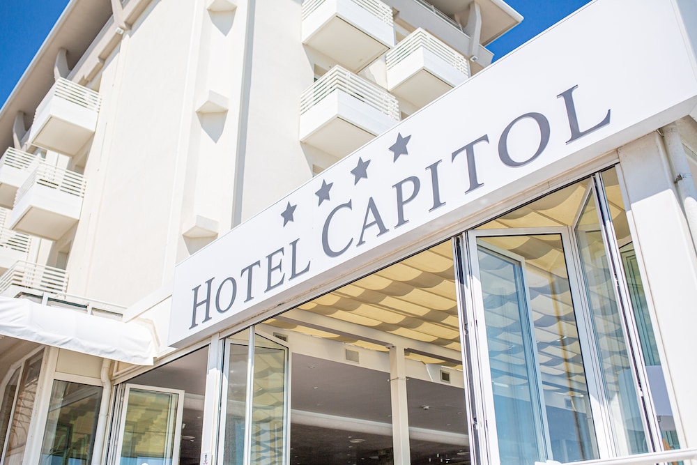 Hotel Capitol — Hotel building in Jesolo, Veneto
