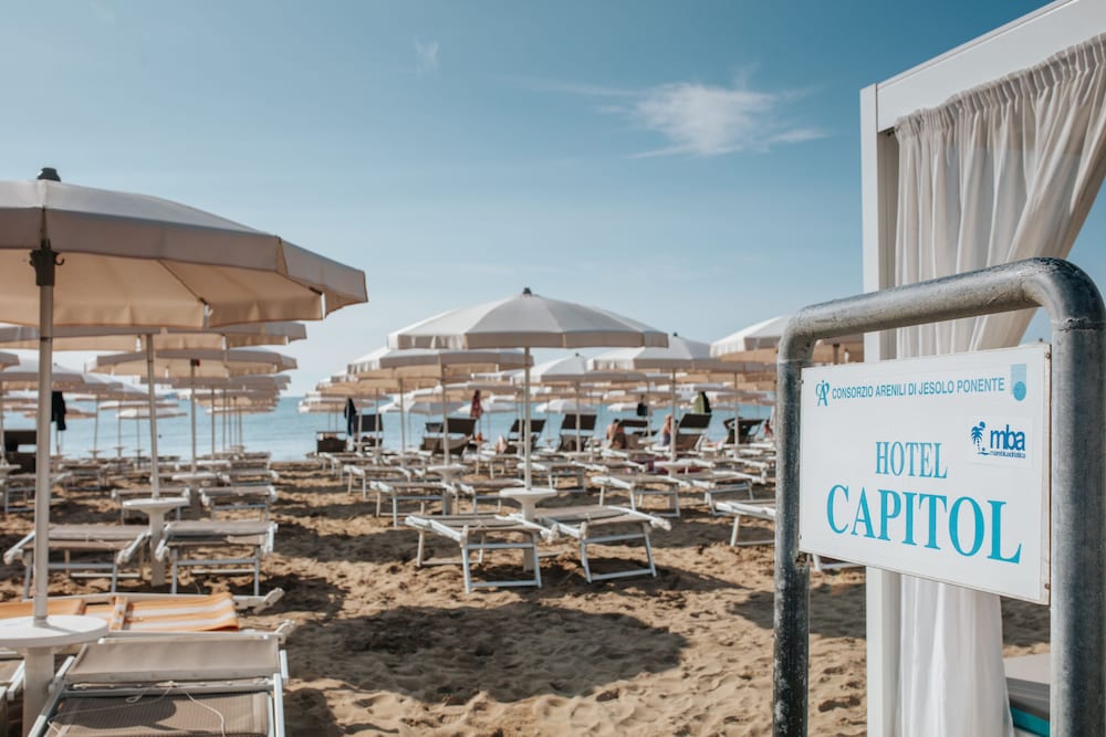 Hotel Capitol — Beach in Jesolo, Veneto