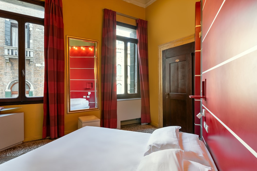 Il sogno di Giulietta e Romeo — Hotel rooms in Venice, Veneto