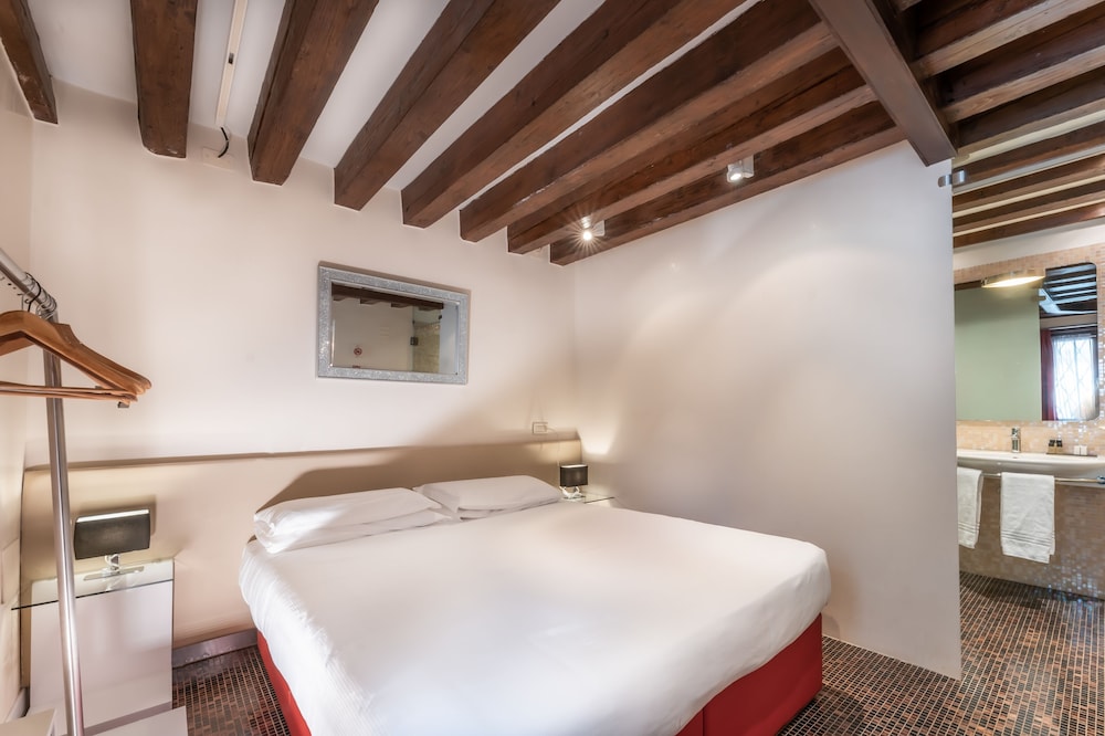 Il sogno di Giulietta e Romeo — Hotel rooms in Venice, Veneto