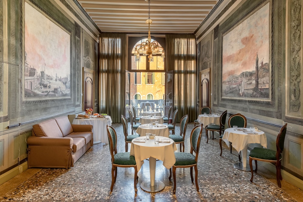 Il sogno di Giulietta e Romeo — Restaurant & bars in Venice, Veneto