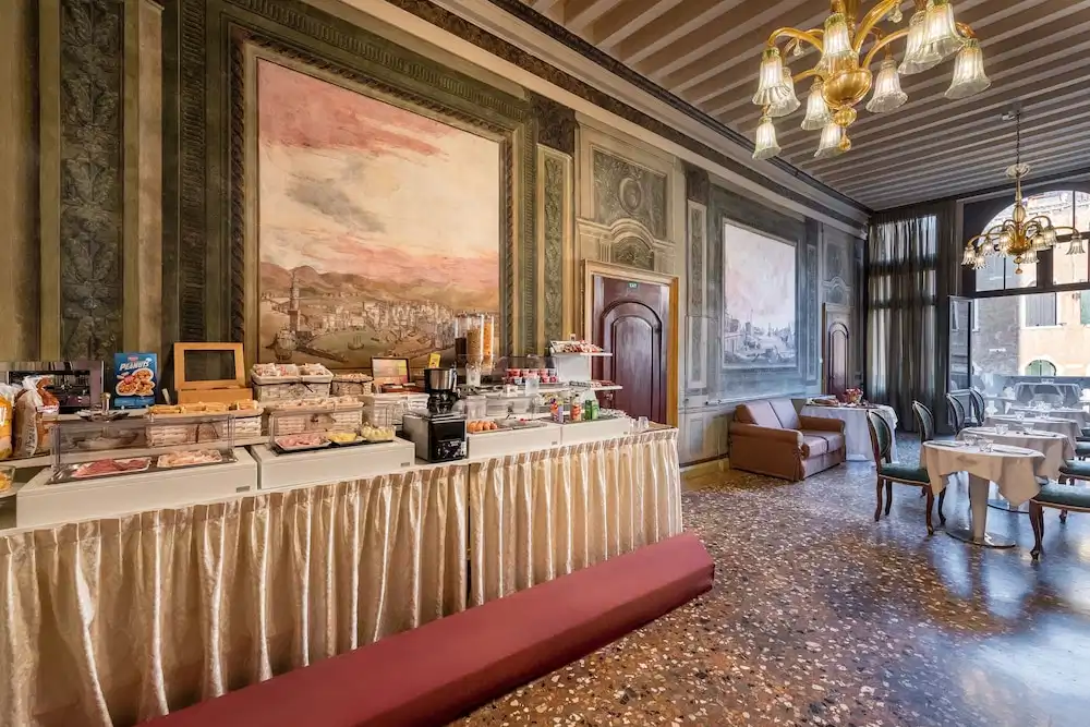 Il sogno di Giulietta e Romeo — Restaurant & bars in Venice, Veneto