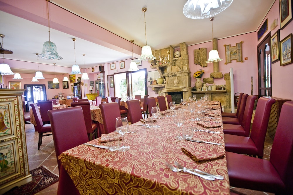 Hotel Elimo — Restaurant & bars in Erice, Sicily