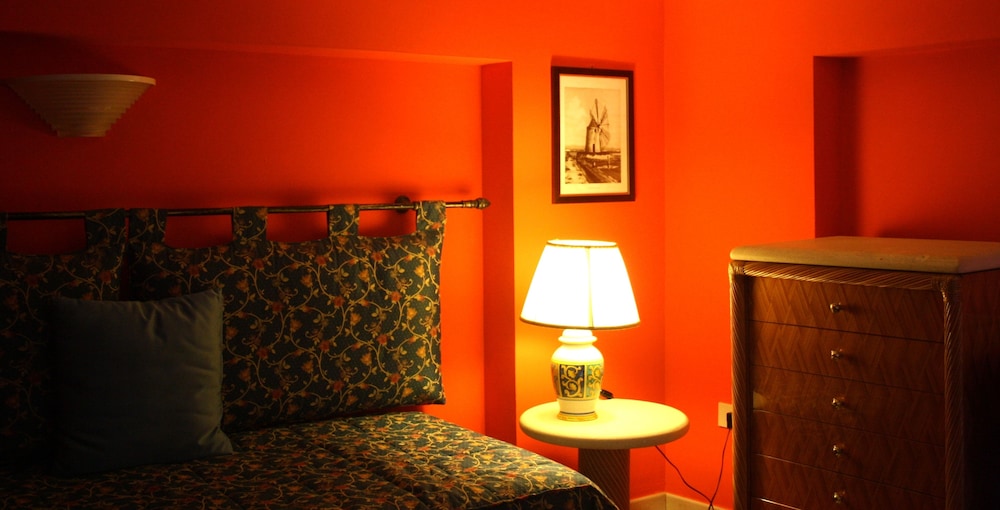 Hotel Elimo — Hotel rooms in Erice, Sicily
