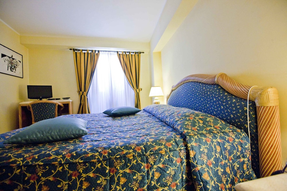 Hotel Elimo — Hotel rooms in Erice, Sicily
