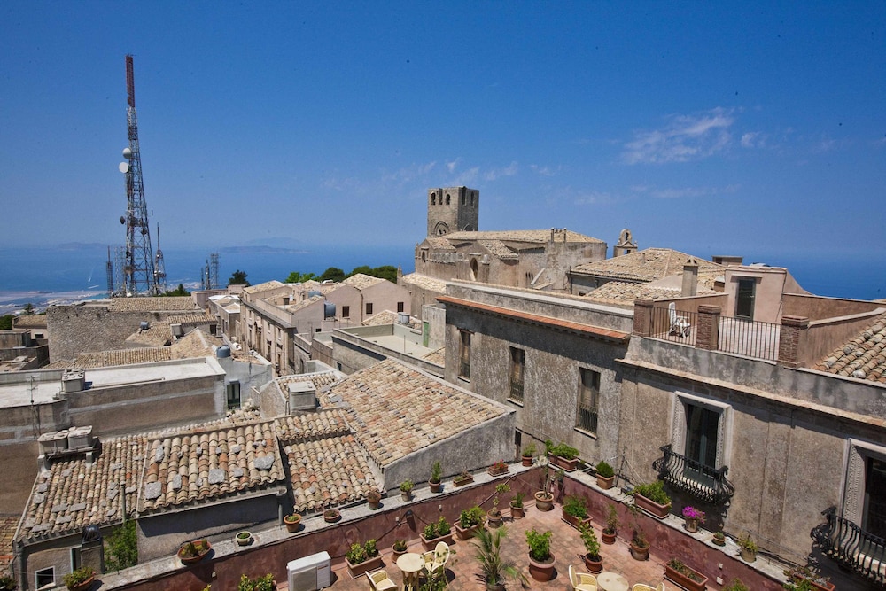 Hotel Elimo — Main photo in Erice, Sicily