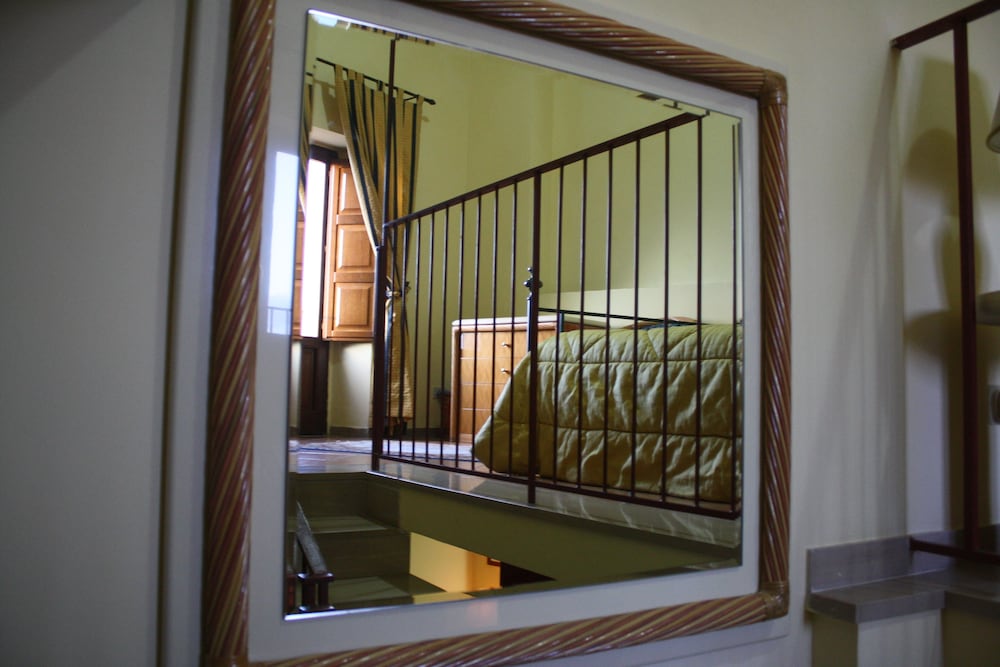 Hotel Elimo — Hotel rooms in Erice, Sicily