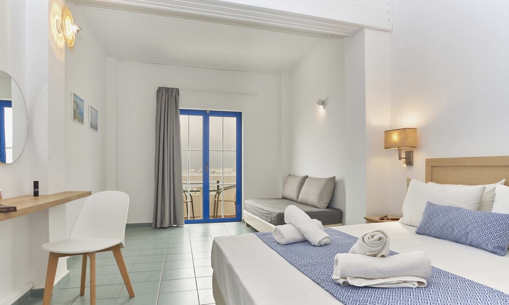 Veneto Sea View Apartments — Hotel rooms in Stalida