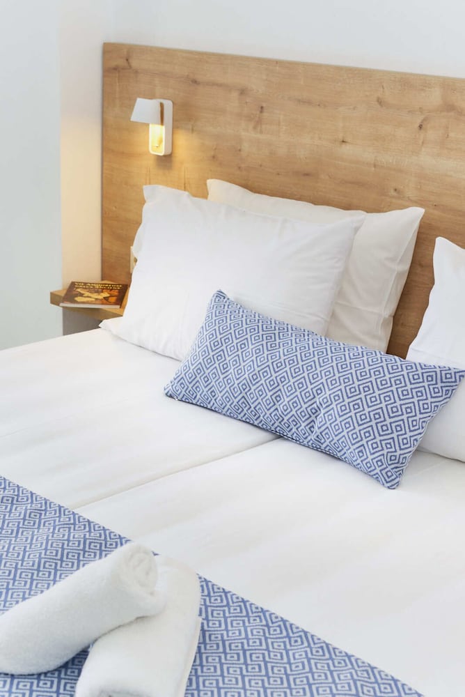 Veneto Sea View Apartments — Hotel rooms in Stalida