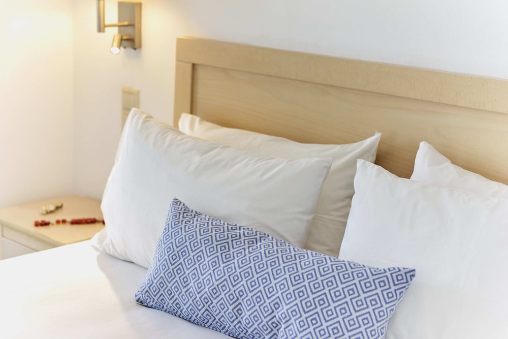 Veneto Sea View Apartments — Hotel rooms in Stalida