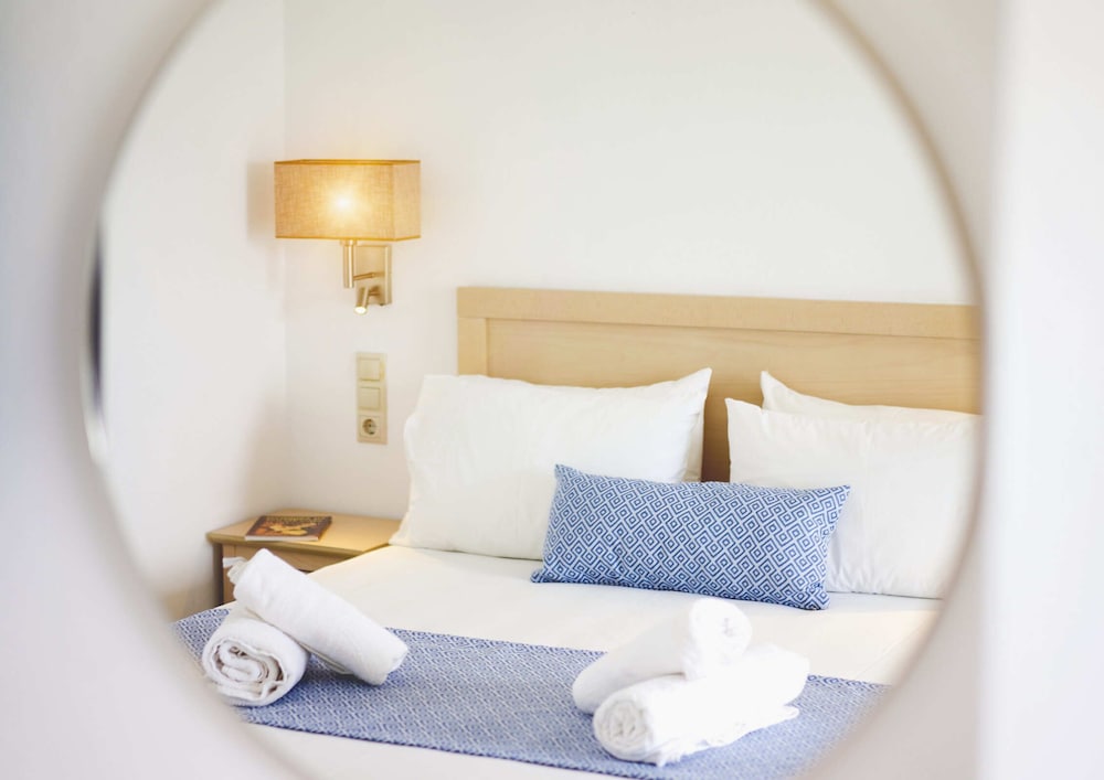 Veneto Sea View Apartments — Hotel rooms in Stalida