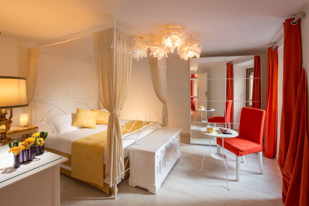 Boutique Hotel Campo dé Fiori — Hotel rooms in Rome, Lazio