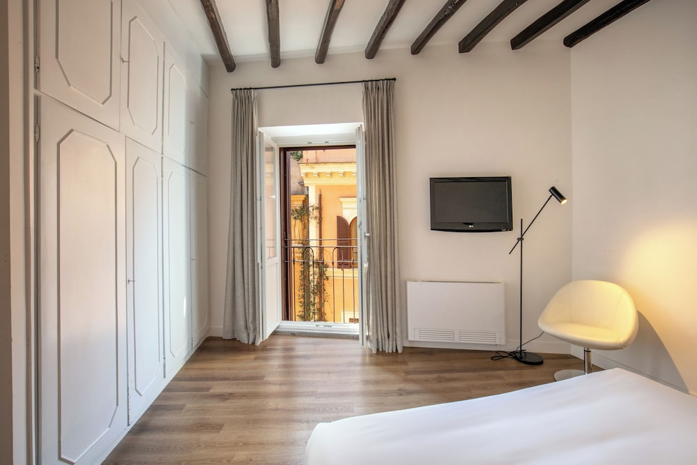 Boutique Hotel Campo dé Fiori — Hotel rooms in Rome, Lazio