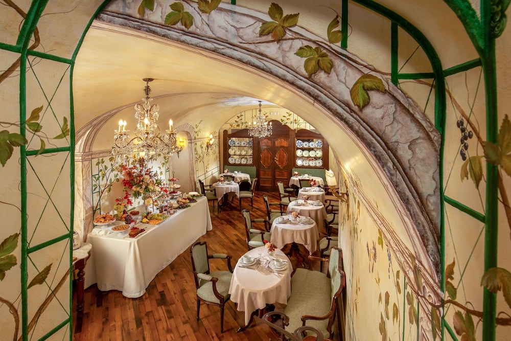Boutique Hotel Campo dé Fiori — Restaurant & bars in Rome, Lazio
