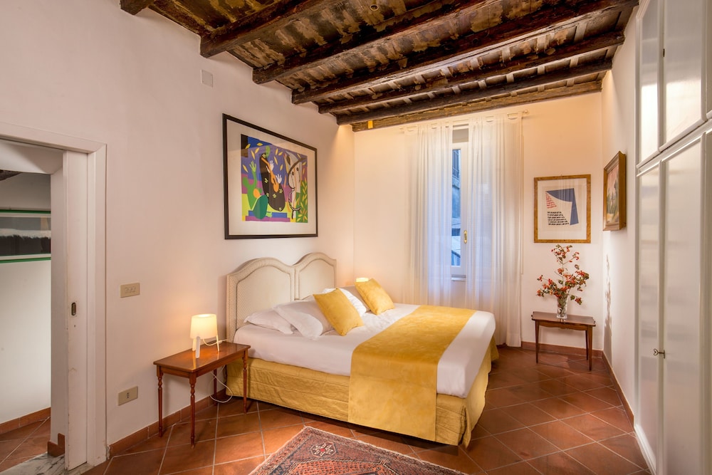Boutique Hotel Campo dé Fiori — Hotel rooms in Rome, Lazio