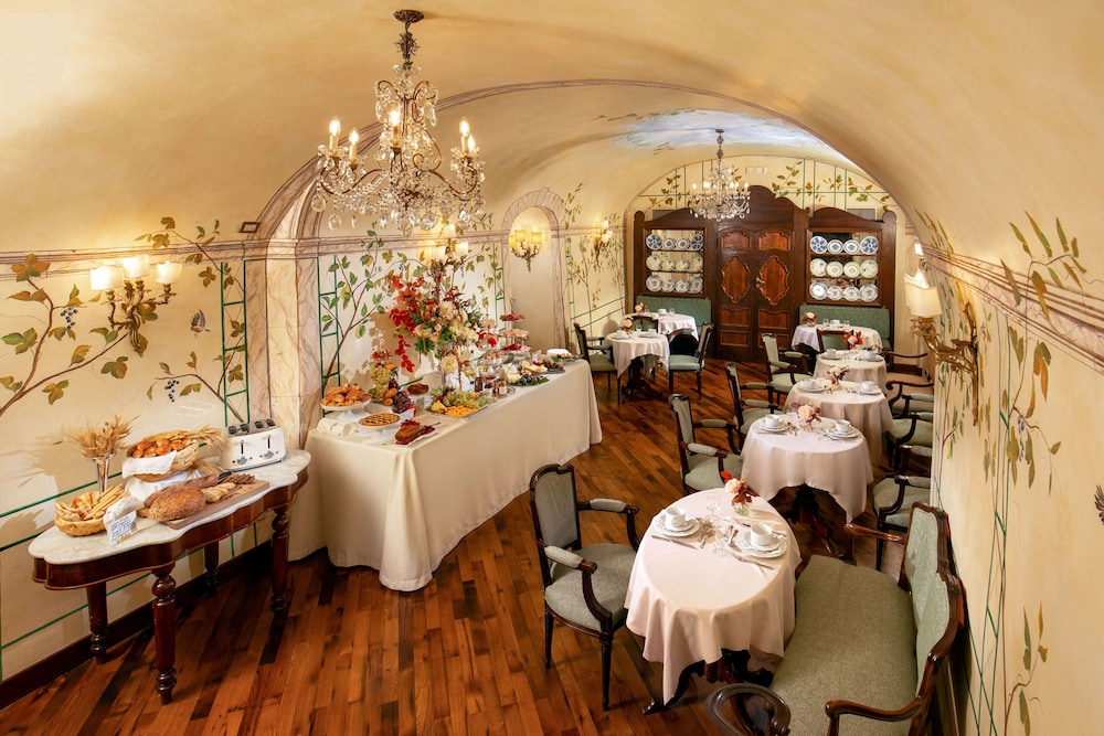 Boutique Hotel Campo dé Fiori — Restaurant & bars in Rome, Lazio