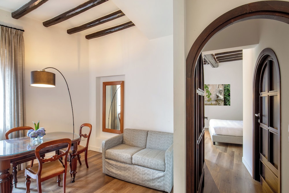 Boutique Hotel Campo dé Fiori — Hotel rooms in Rome, Lazio