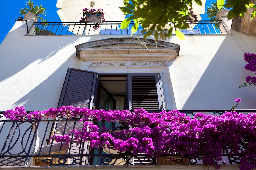 Villa Taormina — Hotel building in Taormina, Sicily