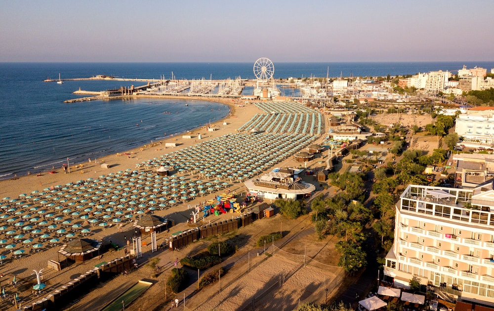 Hotel Baia Imperiale & Spa - zdjęcie 3