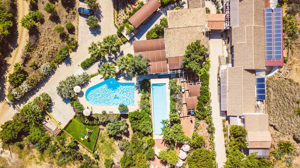 Relais Rio Molas — Hotel building in Muravera, Sardinia