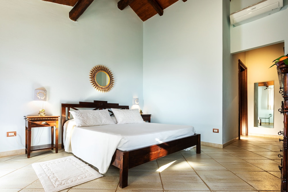Relais Rio Molas — Hotel rooms in Muravera, Sardinia