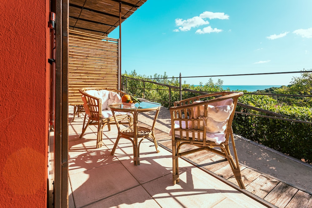 Relais Rio Molas — Hotel rooms in Muravera, Sardinia