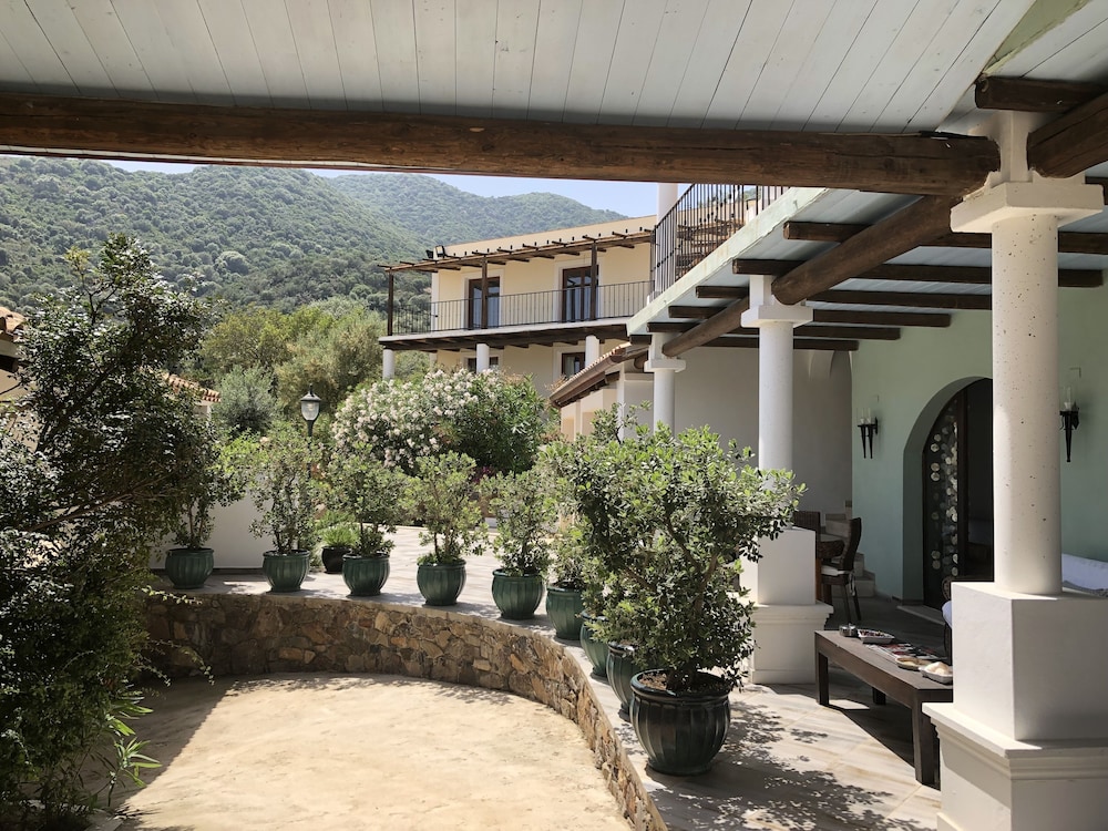Relais Rio Molas — Hotel building in Muravera, Sardinia