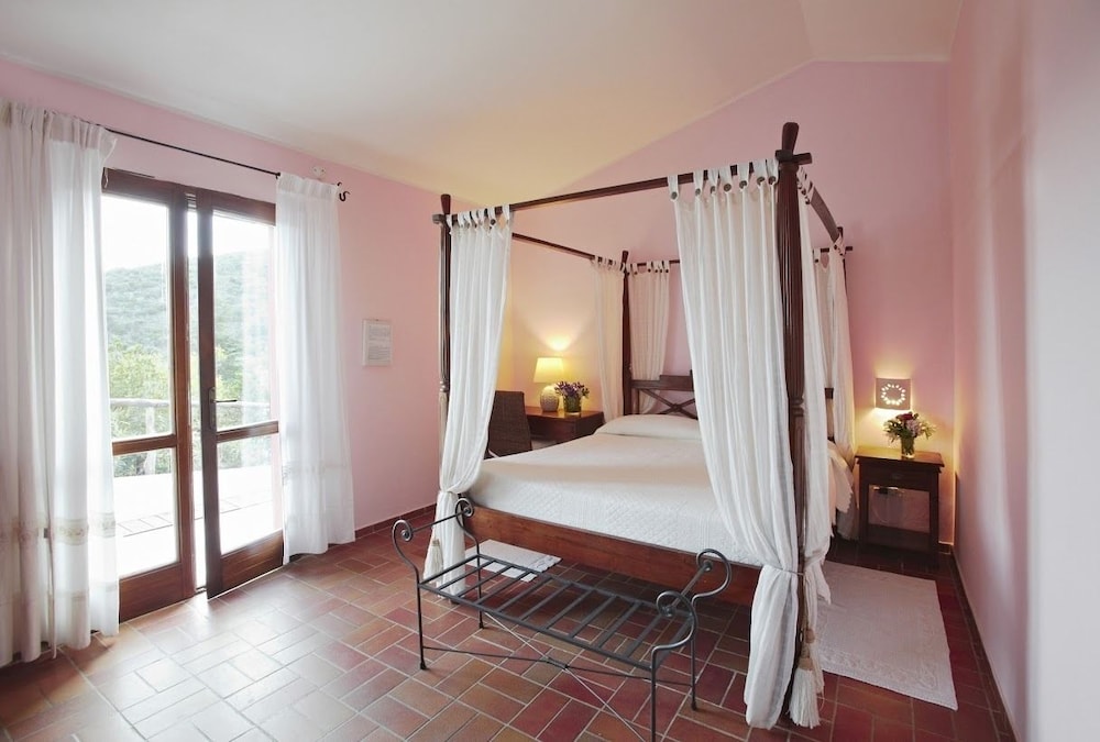 Relais Rio Molas — Hotel rooms in Muravera, Sardinia