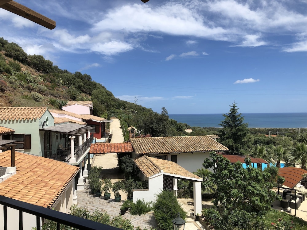 Relais Rio Molas — Hotel rooms in Muravera, Sardinia