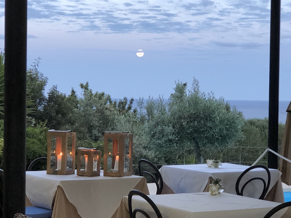 Relais Rio Molas — Restaurant & bars in Muravera, Sardinia