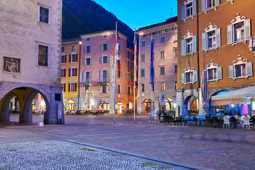 Hotel Portici Romantik & Wellness — Hotel building in Riva del Garda, Trentino-Alto Adige