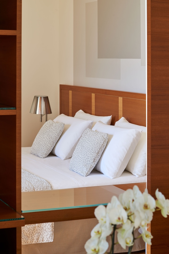 Hotel Belvedere — Hotel rooms in Bellagio, Lombardy