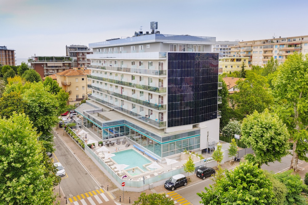 Aqua Hotel - zdjęcie 2