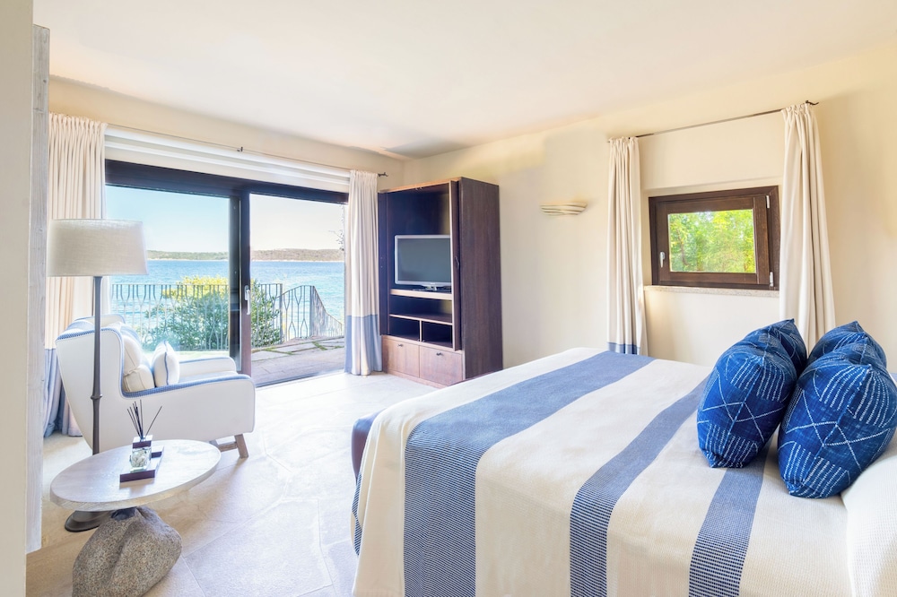 Hotel Pitrizza — Hotel rooms in Arzachena, Sardinia