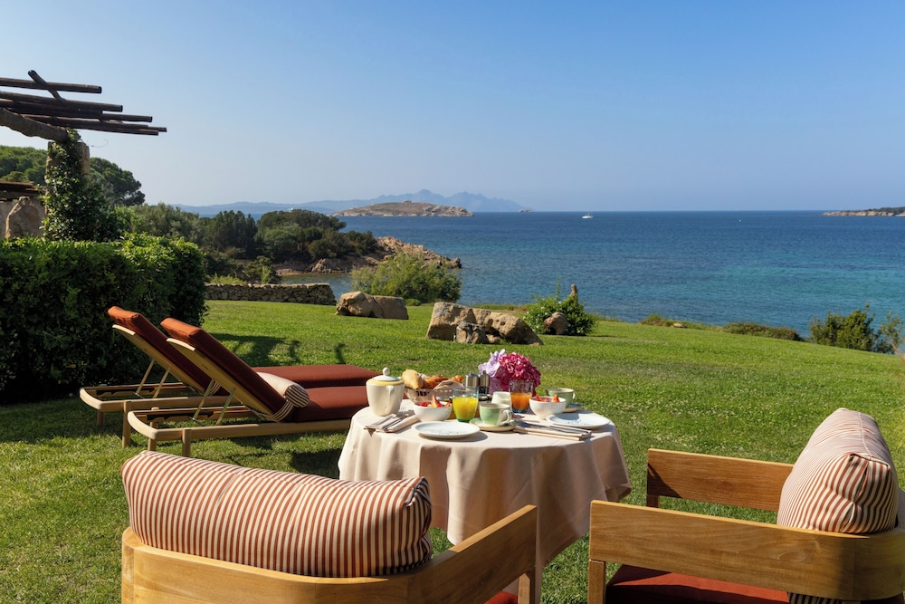 Hotel Pitrizza — Restaurant & bars in Arzachena, Sardinia