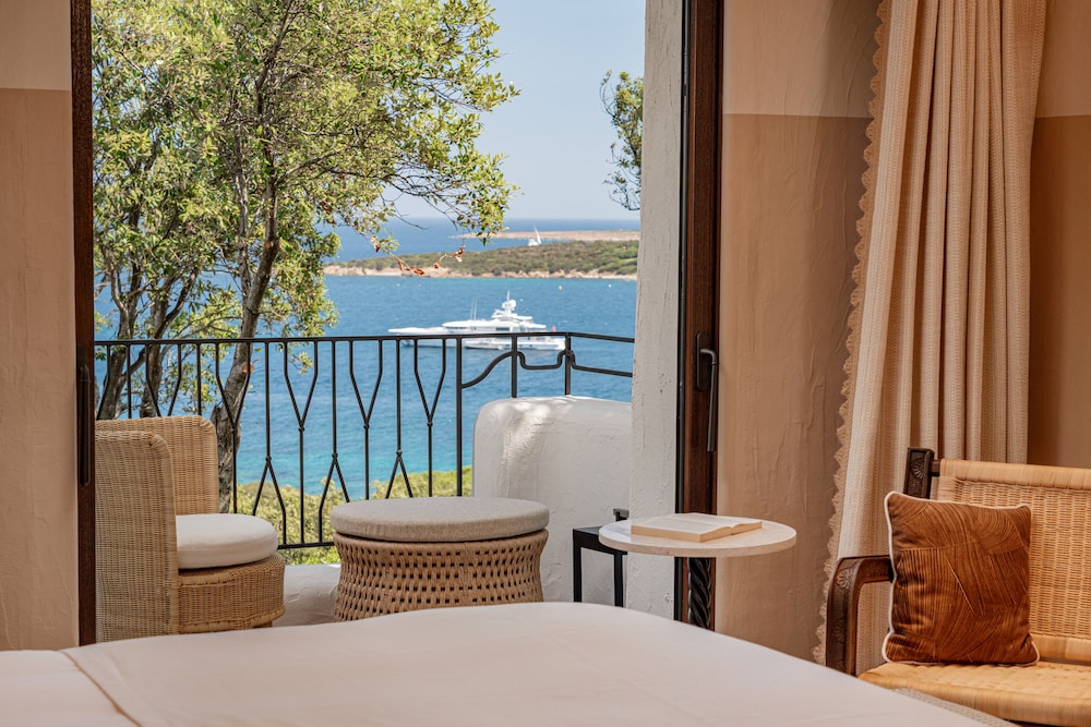 Hotel Pitrizza — Hotel rooms in Arzachena, Sardinia