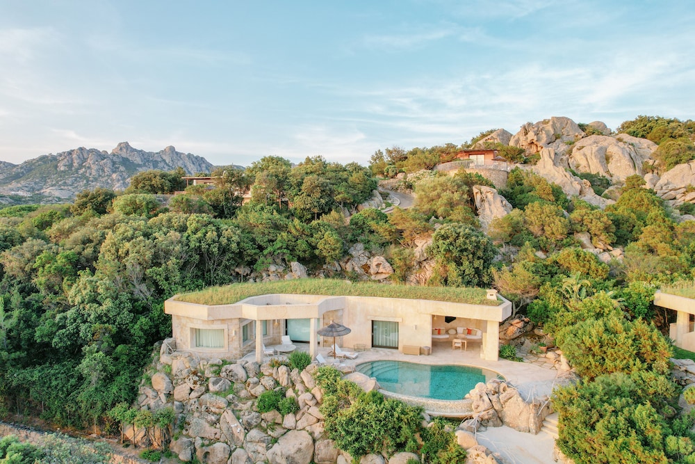 Hotel Pitrizza — Hotel building in Arzachena, Sardinia