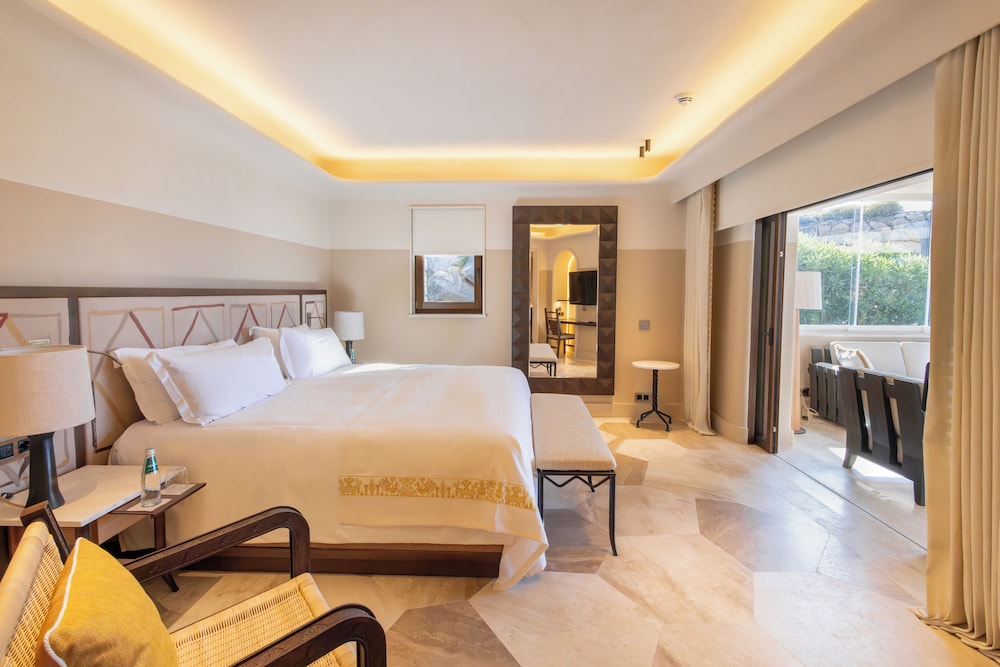 Hotel Pitrizza — Hotel rooms in Arzachena, Sardinia
