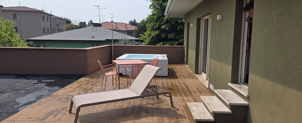 Best Western Hotel Arya — Swimming pool in Sirmione, Lombardy