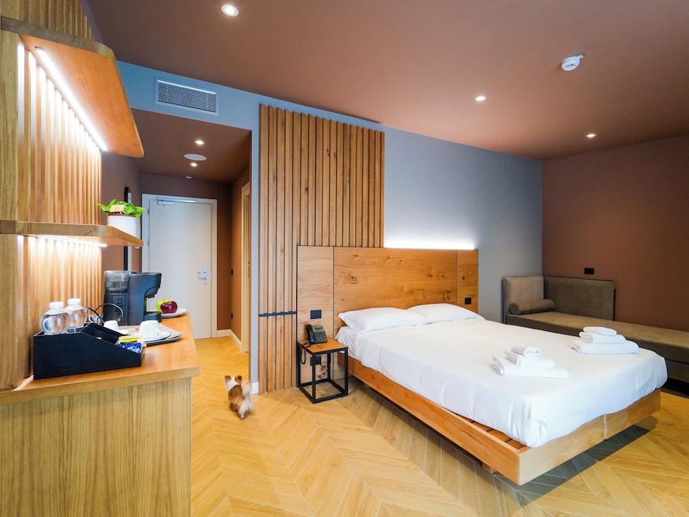Best Western Hotel Arya — Hotel rooms in Sirmione, Lombardy
