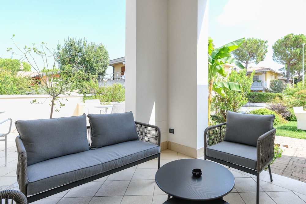 Best Western Hotel Arya — Hotel rooms in Sirmione, Lombardy